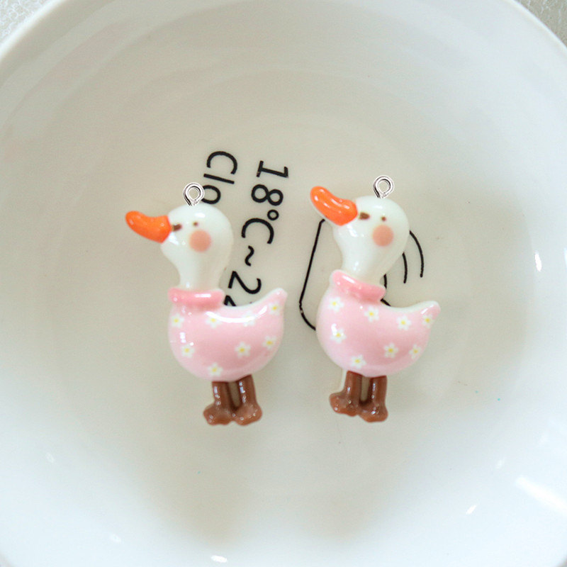 10 個かわいい光沢のあるグリッターアヒル樹脂 DIY 発光 - Resin Art Earrings Material のレビューと価格