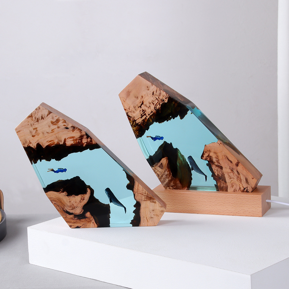 新しい水中洞窟クジラダイバーホームデスクデコレーション無垢材 - Resin Art With Wood のレビューと価格