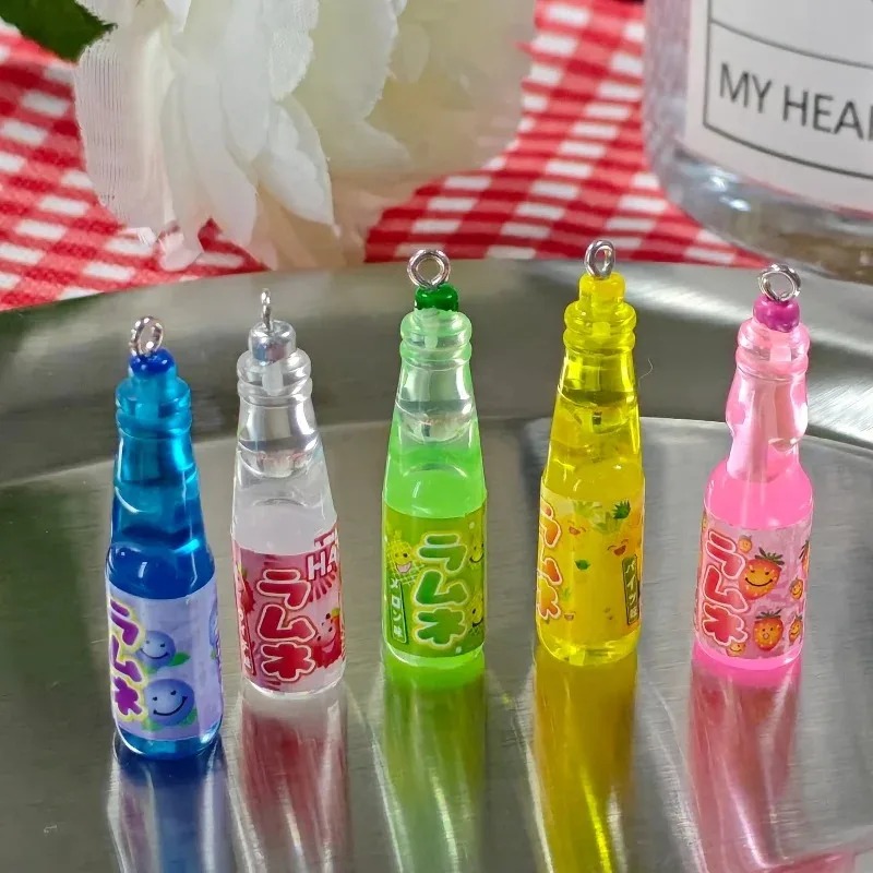 10個入り 小さなソーダボトル レジンチャーム 可愛い飲料ボ - Resin Art For Sale のレビューと価格