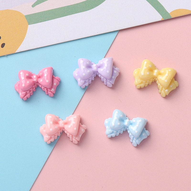 7色ミニリボン樹脂チャーム、水玉模様の光沢のあるフラットバッ - Resin Art Phone Case のレビューと価格